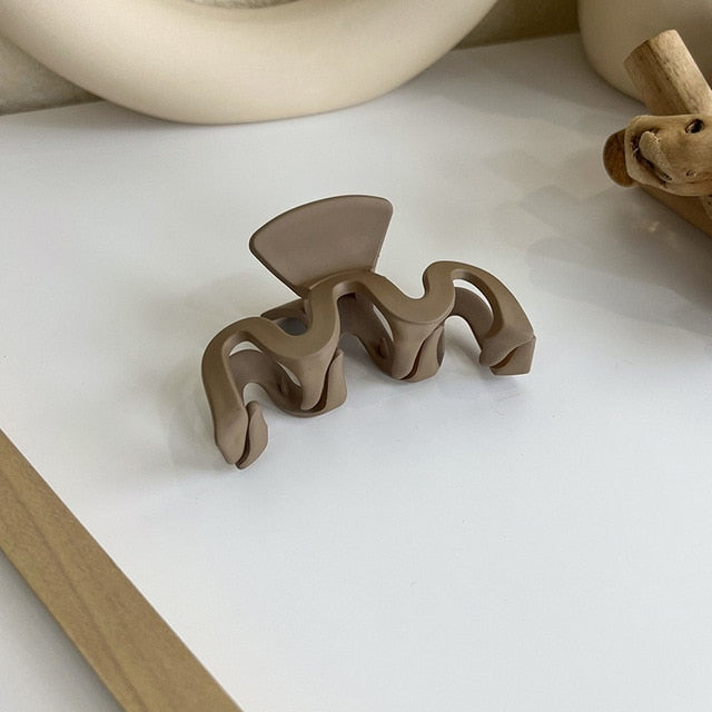 Coffee Hair Clip - Wavy